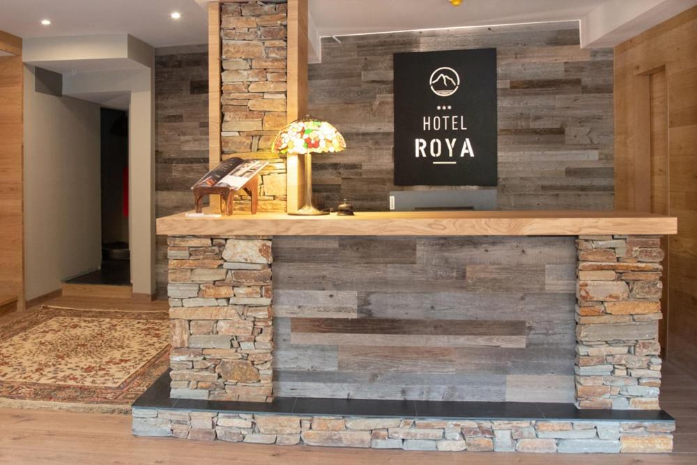 Hotel Roya 에스포트 외부 사진